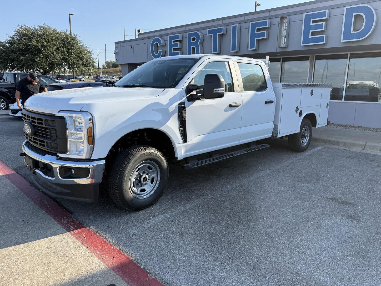 2027 Ford Super Duty F-250 SRW XL