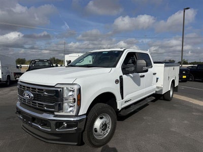 2027 Ford Super Duty F-350 DRW XL