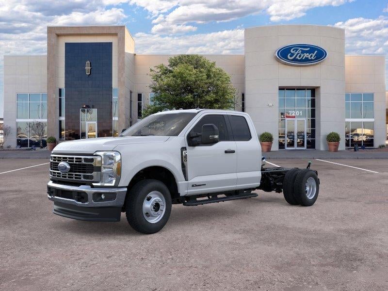 2026 Ford Super Duty F-350 DRW XL