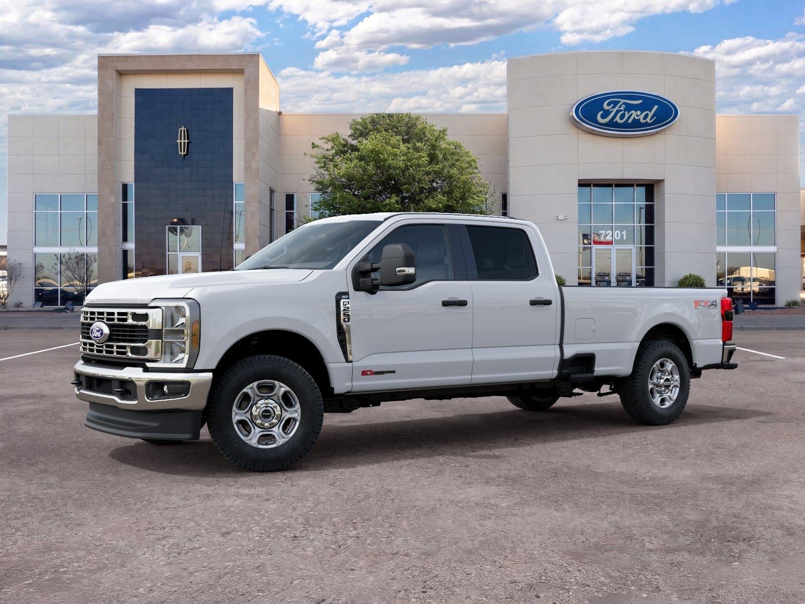 2027 Ford Super Duty F-250 XLT