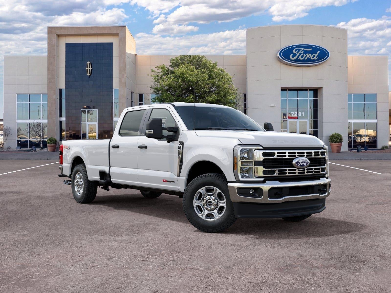 2027 Ford Super Duty F-250 XLT