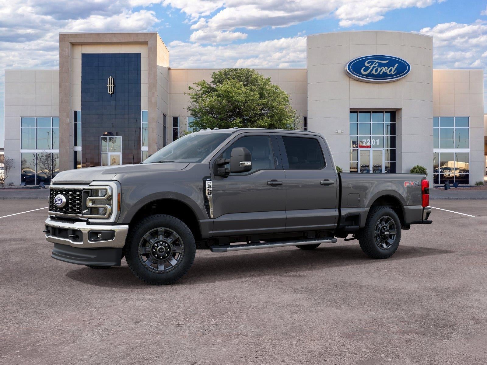 2027 Ford Super Duty F-250 SRW XLT