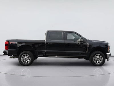 2023 Ford Super Duty F-250 Lariat