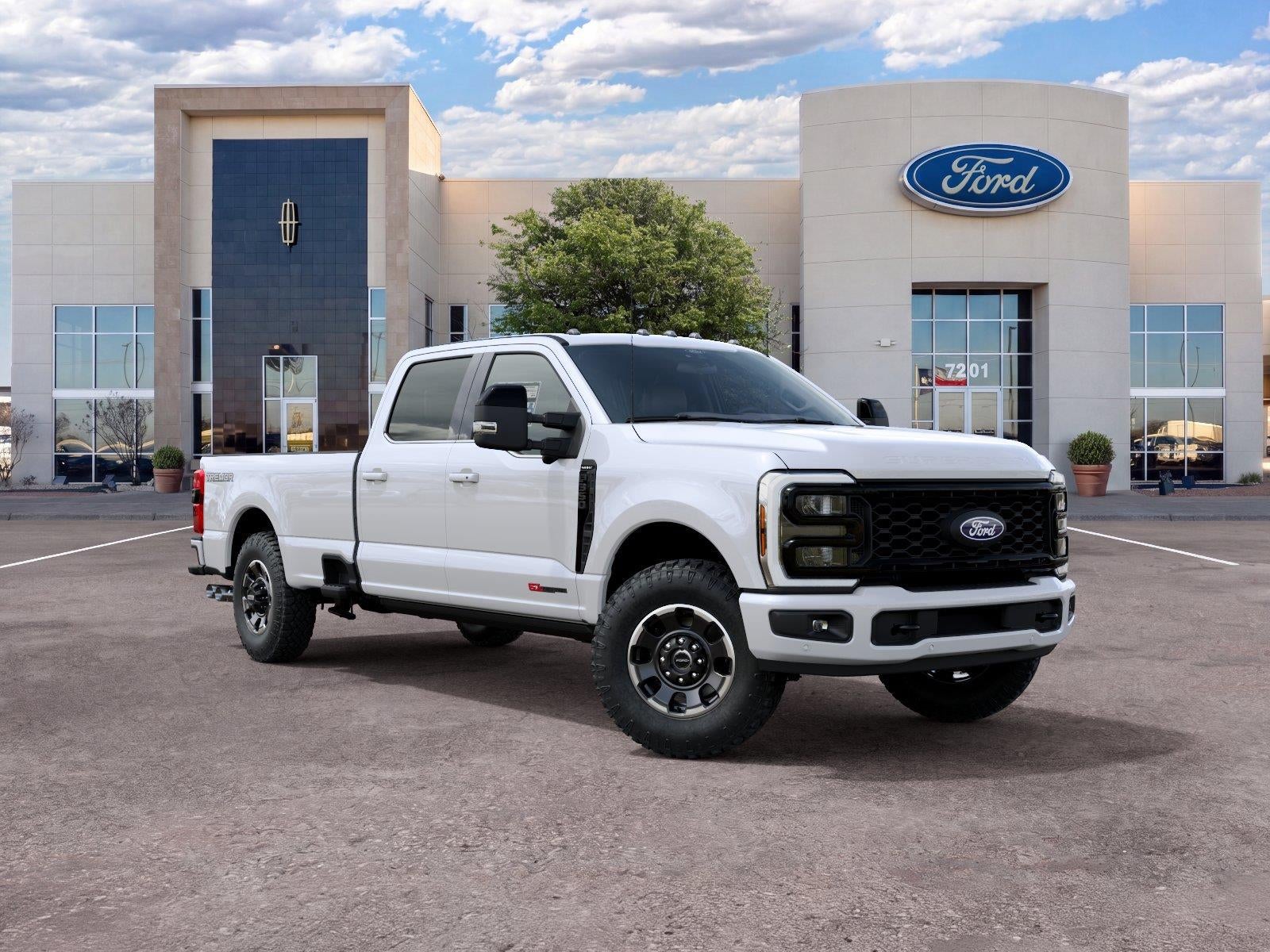 2027 Ford Super Duty F-350 Lariat