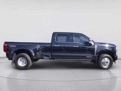2025 Ford Super Duty F-350 DRW King Ranch