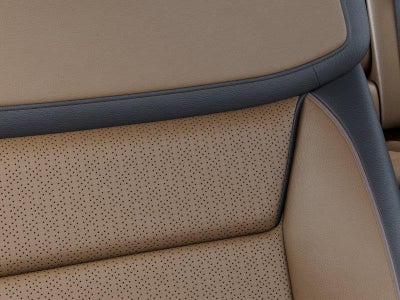 2027 Ford Super Duty F-350 DRW Lariat