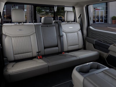 2027 Ford Super Duty F-450 DRW Platinum