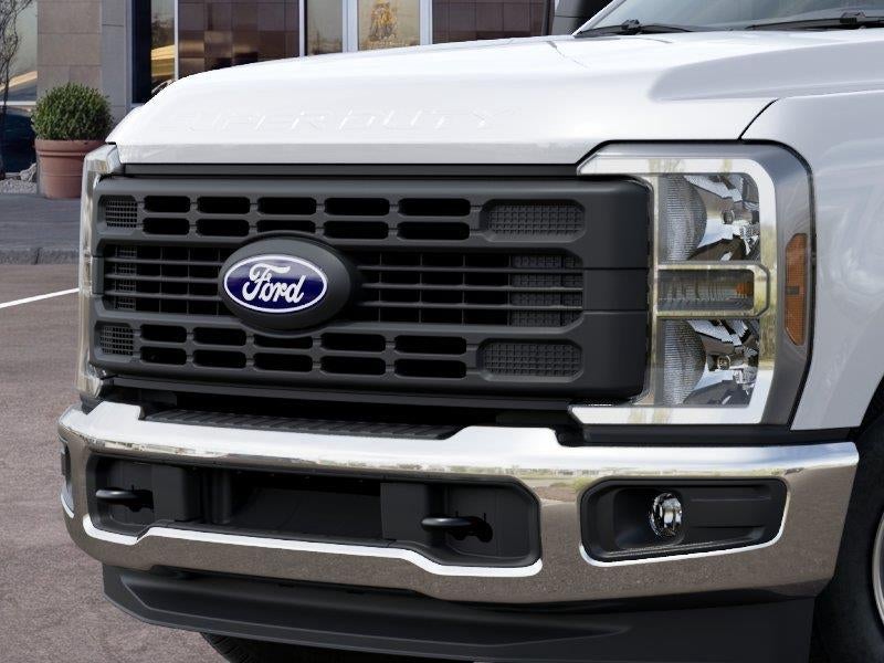 2027 Ford Super Duty F-350 SRW XL