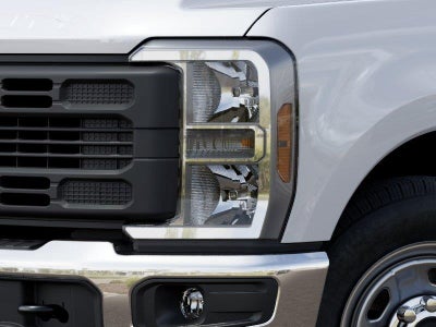 2027 Ford Super Duty F-350 SRW XL