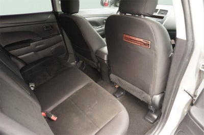 2013 Mitsubishi OUTLANDER ES