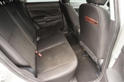 2013 Mitsubishi OUTLANDER ES