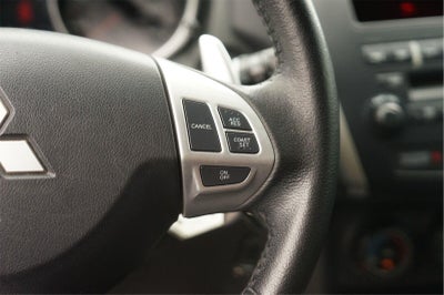 2013 Mitsubishi OUTLANDER ES
