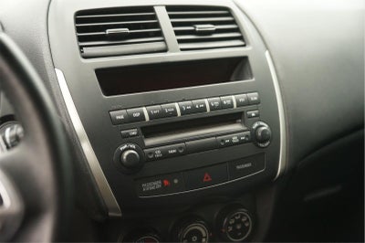 2013 Mitsubishi OUTLANDER ES