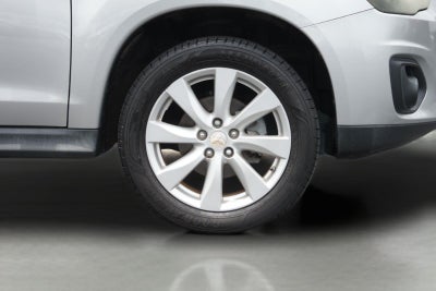 2013 Mitsubishi OUTLANDER ES