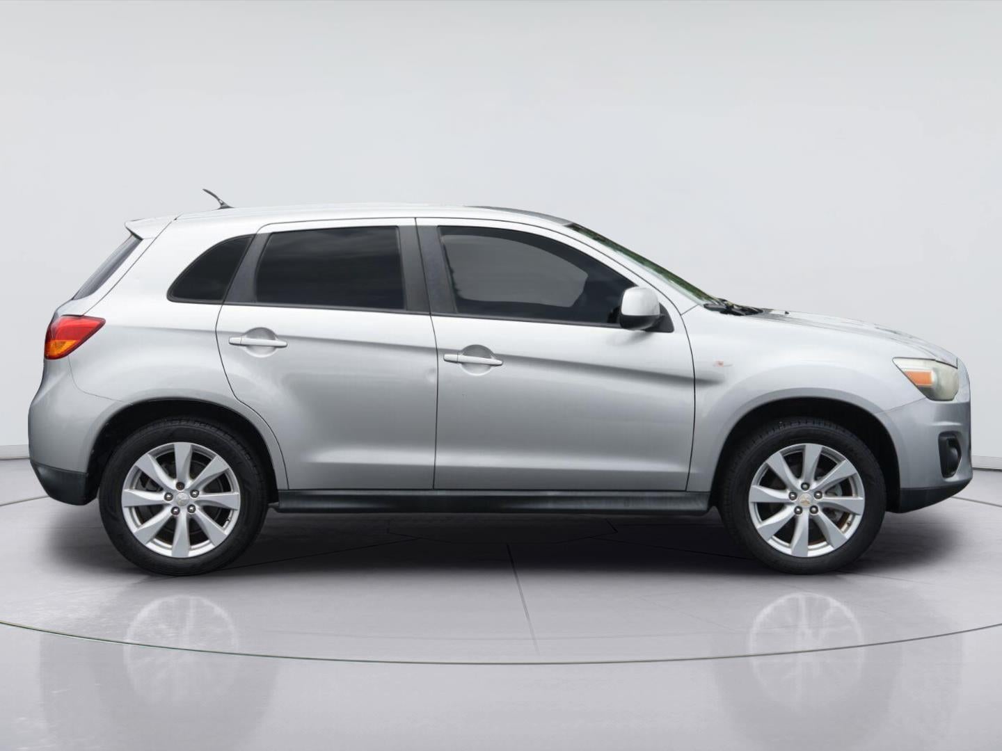 2013 Mitsubishi OUTLANDER ES