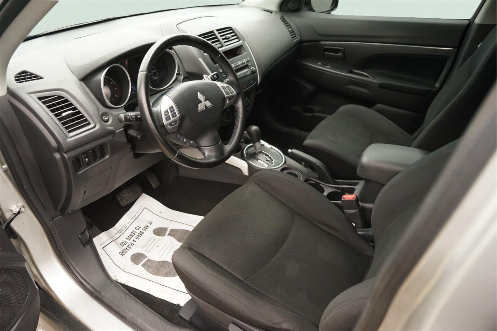 2013 Mitsubishi OUTLANDER ES