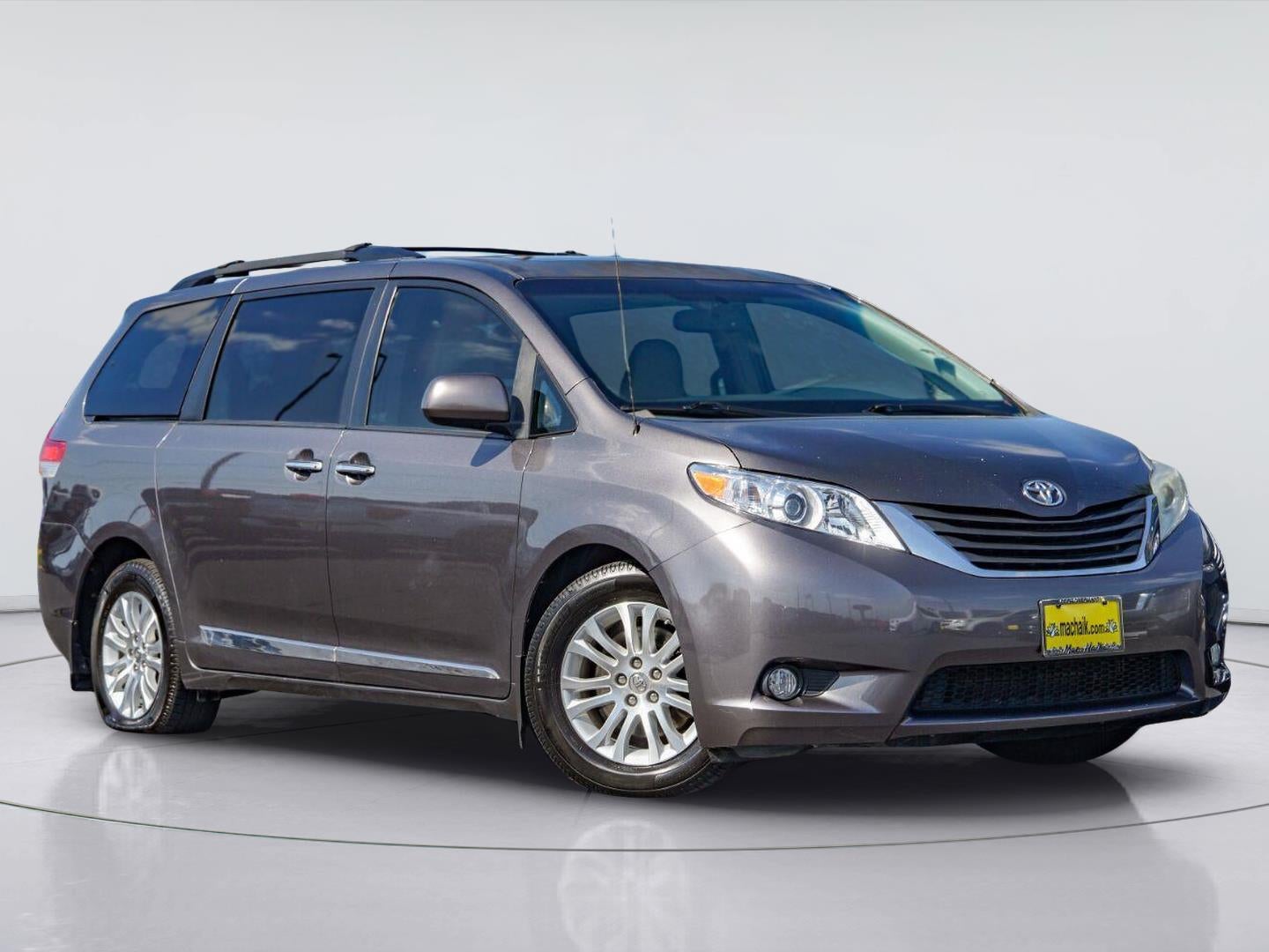 2013 Toyota Sienna XLE 8-Passenger