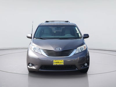 2013 Toyota Sienna XLE 8-Passenger