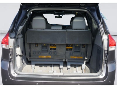 2013 Toyota Sienna XLE 8-Passenger