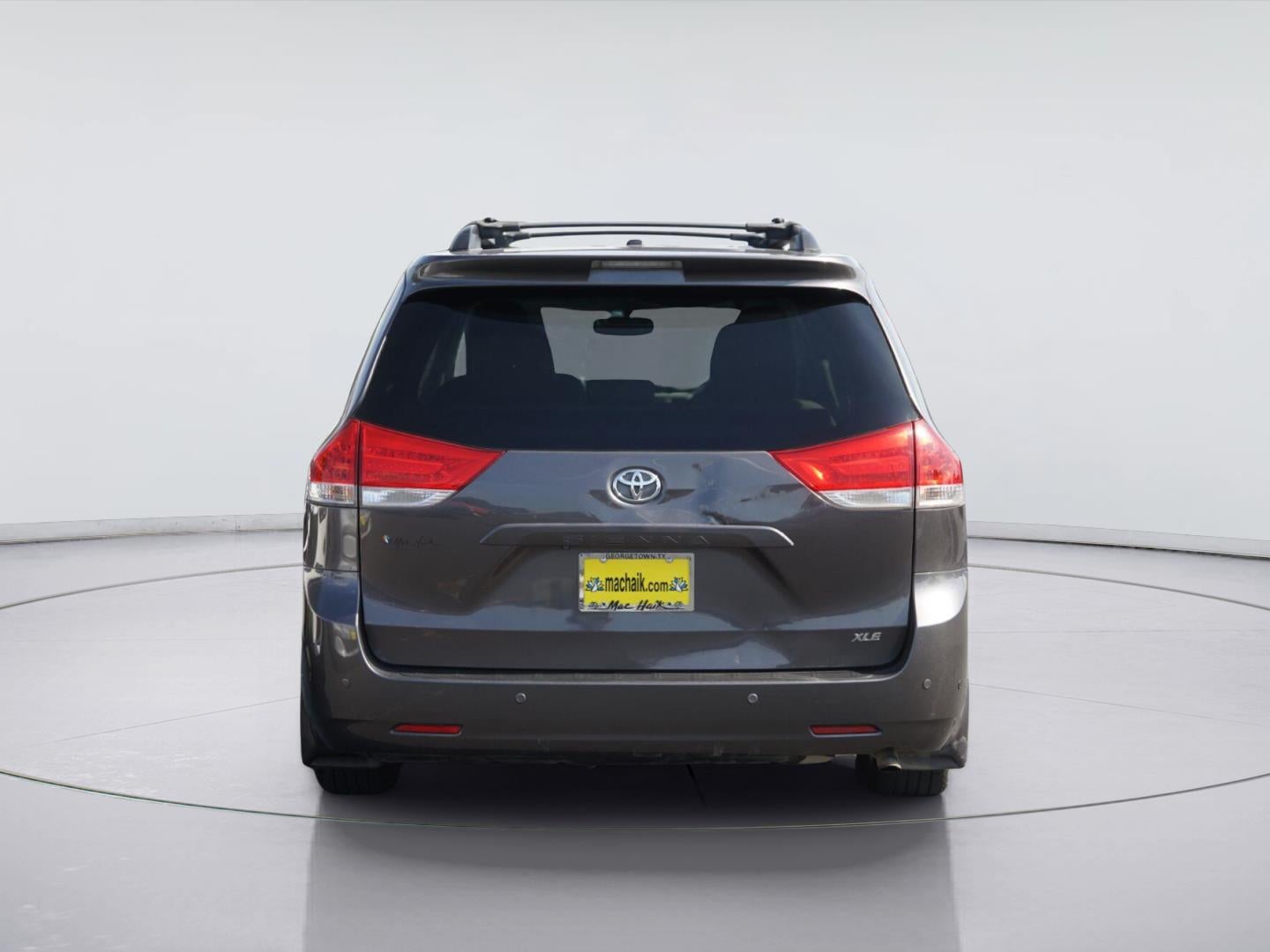 2013 Toyota Sienna XLE 8-Passenger