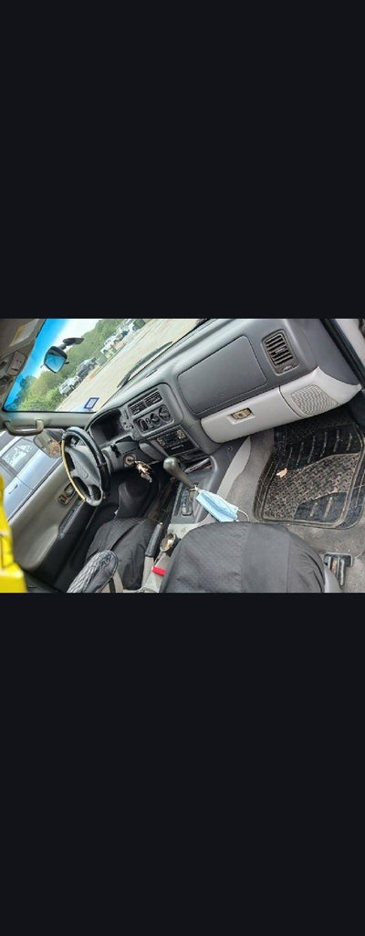 2003 Mitsubishi MONTERO SPORT XLS