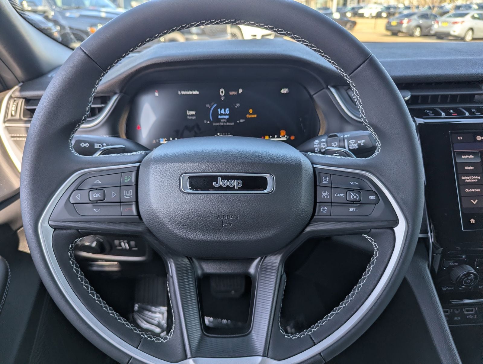 2025 Jeep Grand Cherokee Laredo