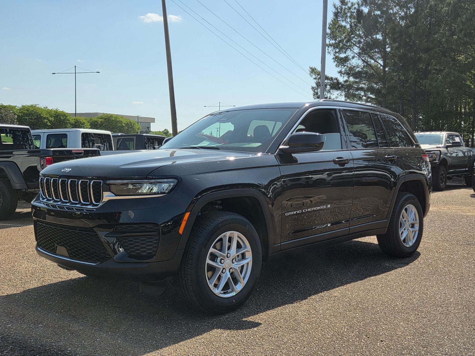 2026 Jeep Grand Cherokee Laredo X