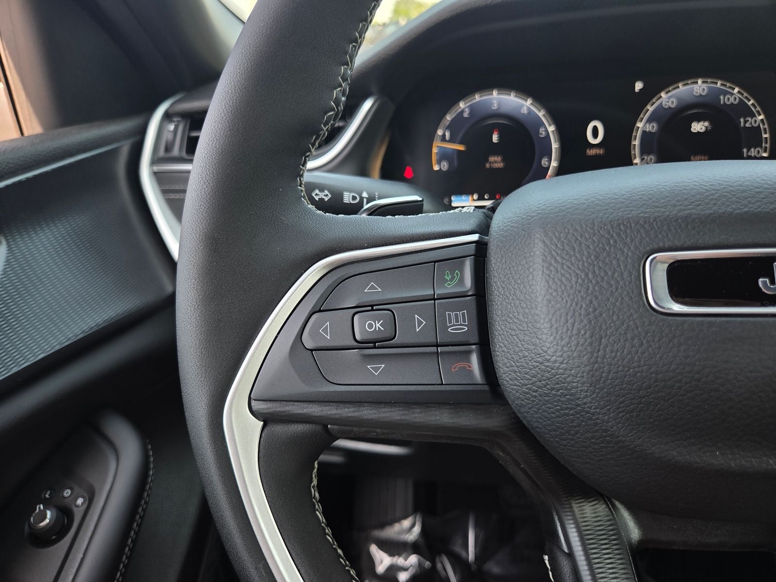 2026 Jeep Grand Cherokee Laredo X