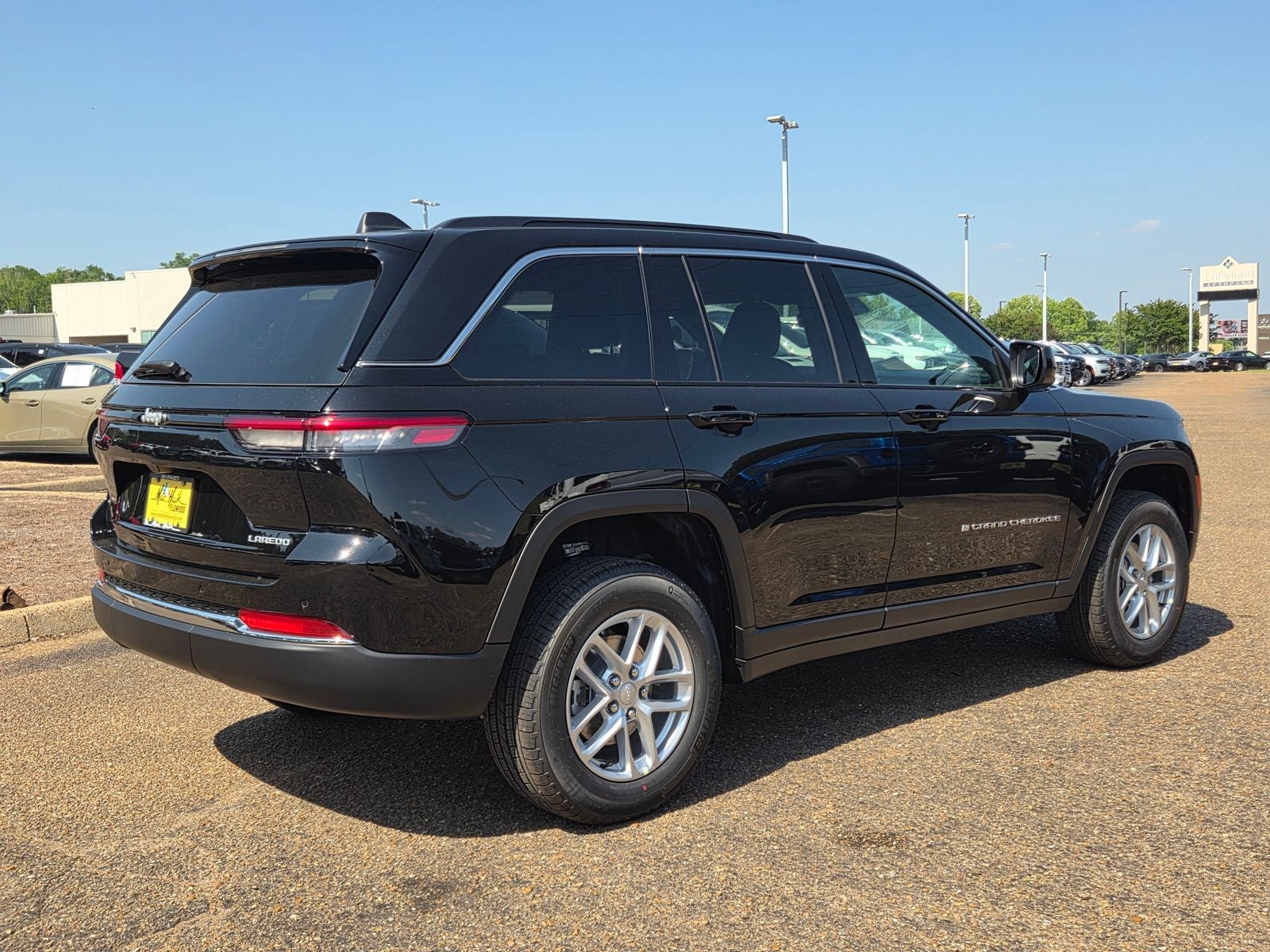 2026 Jeep Grand Cherokee Laredo X