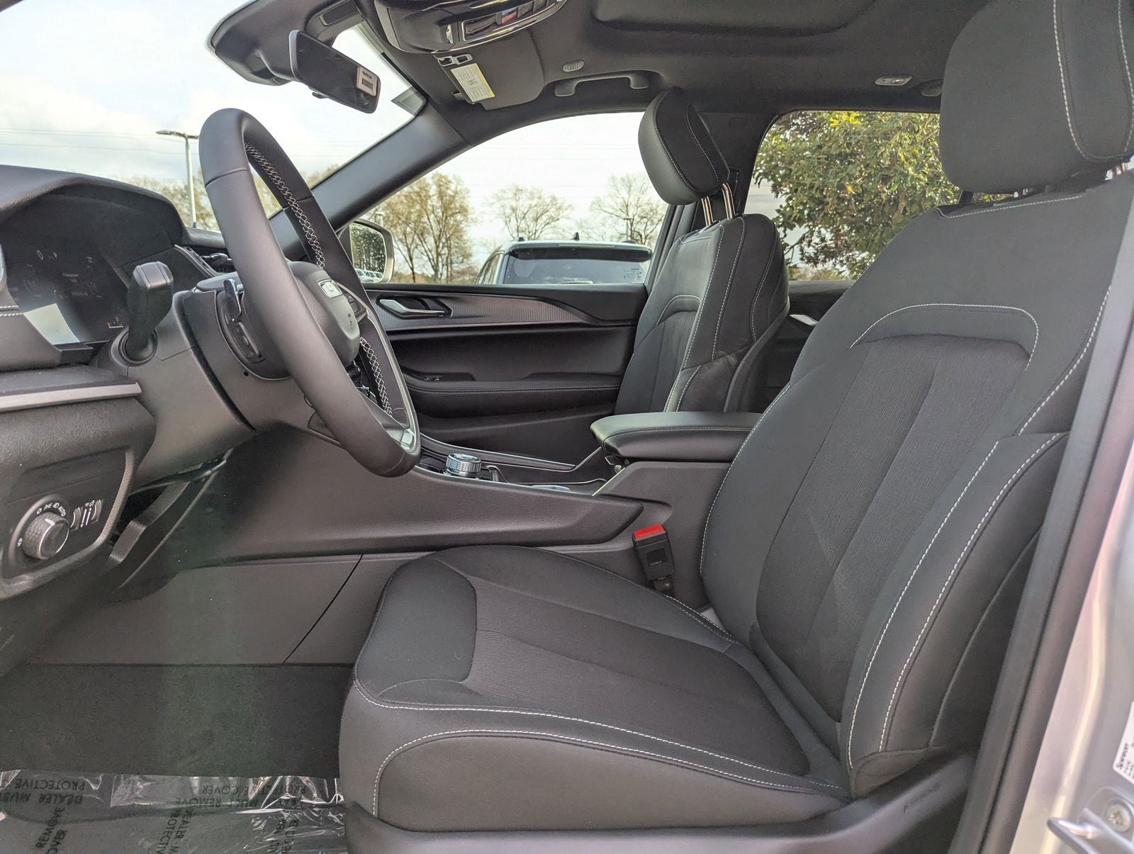 2026 Jeep Grand Cherokee Laredo X