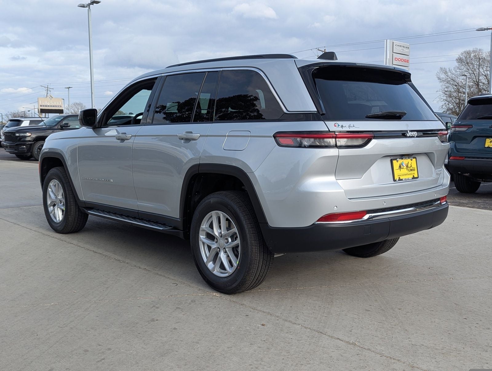 2026 Jeep Grand Cherokee Laredo X