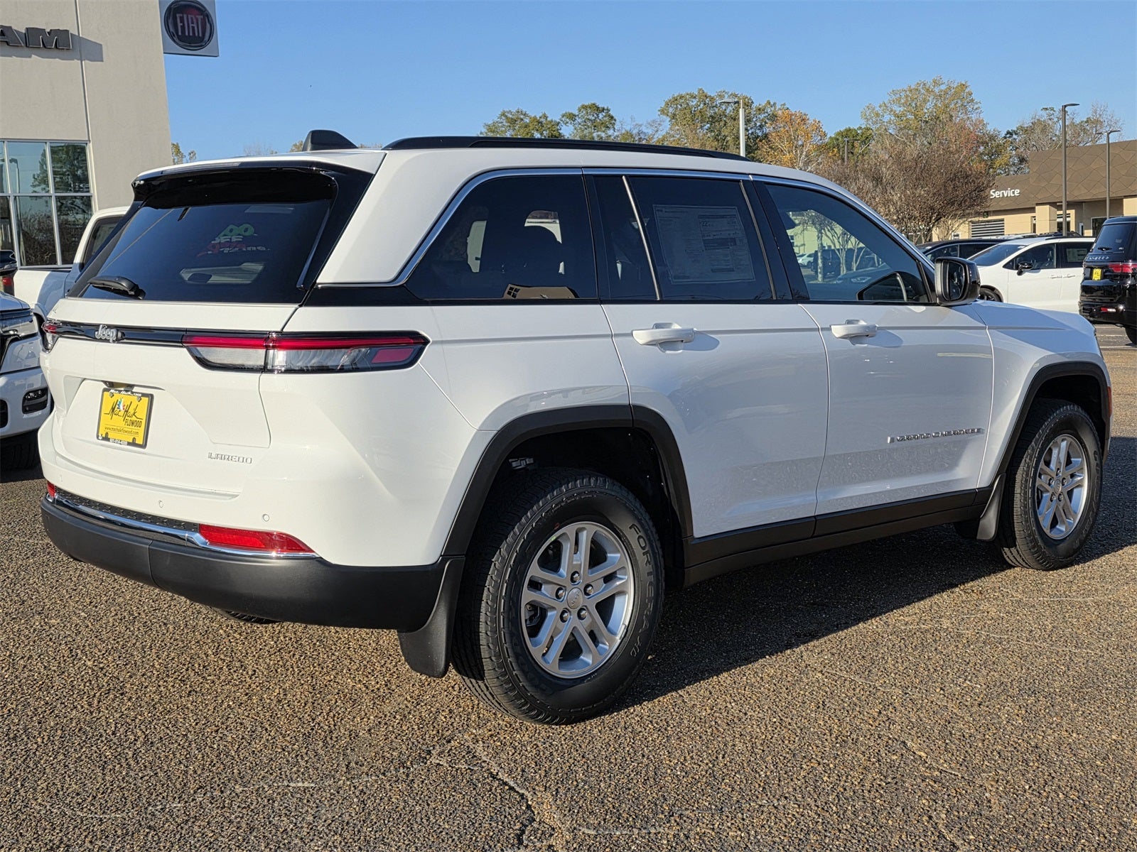 2025 Jeep Grand Cherokee Laredo