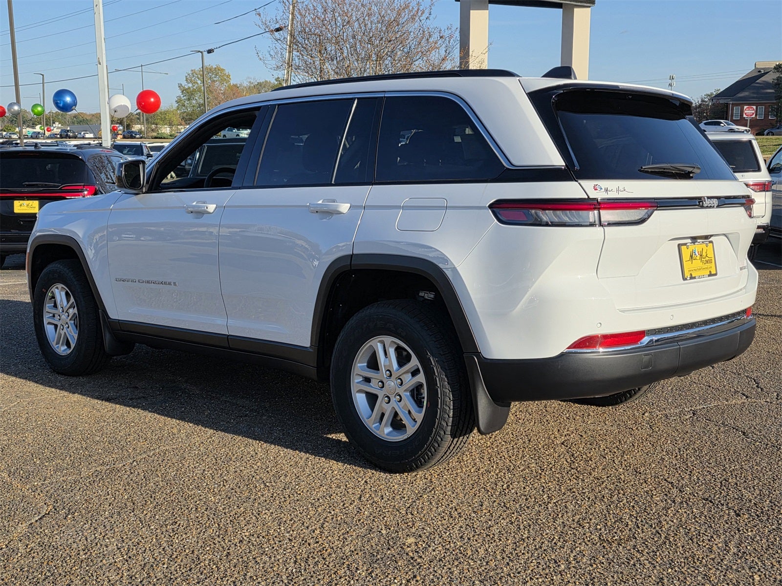 2025 Jeep Grand Cherokee Laredo