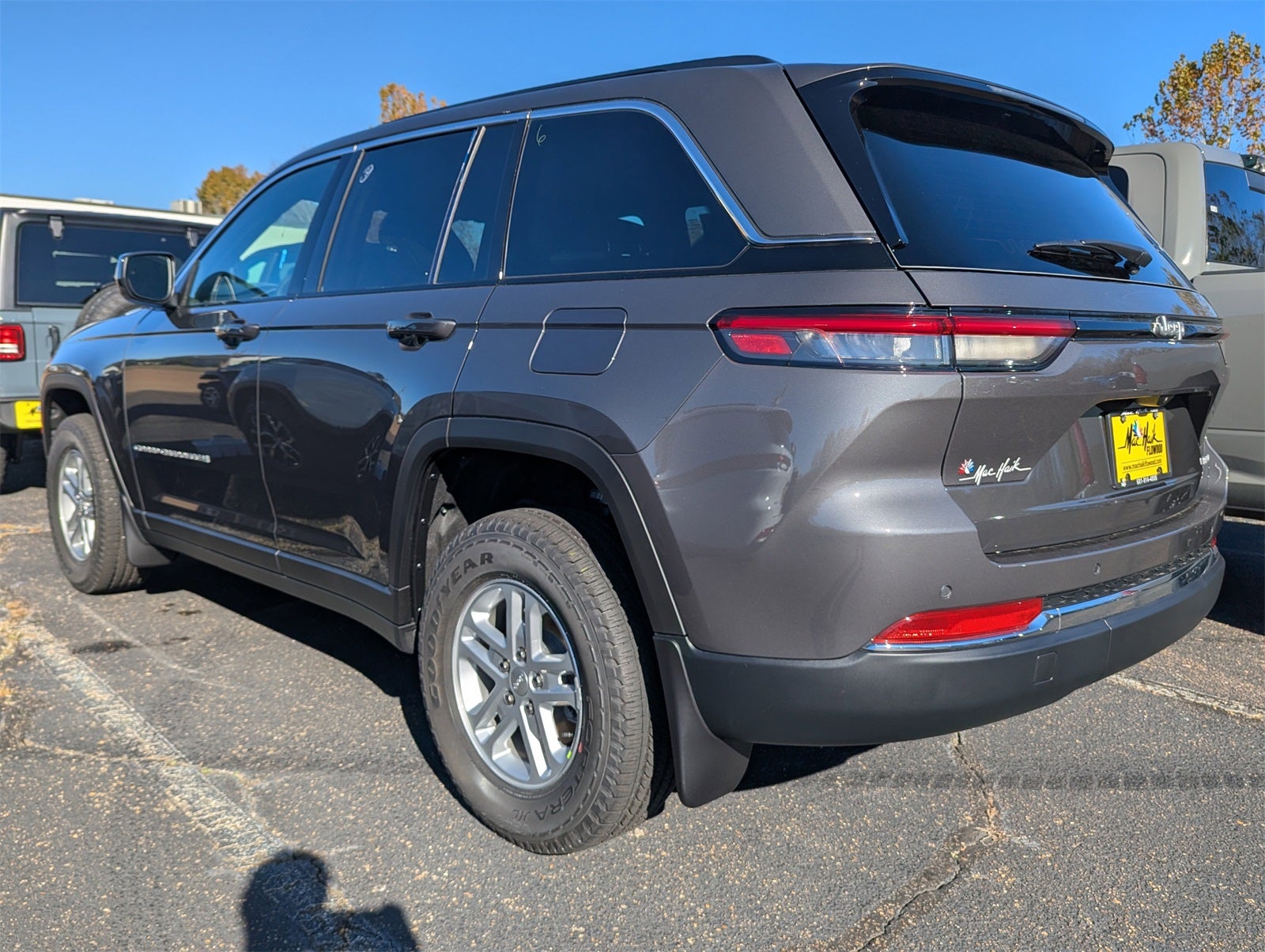 2025 Jeep Grand Cherokee Laredo
