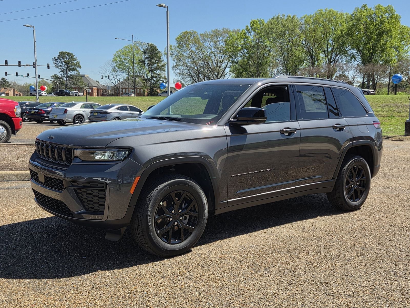 2026 Jeep Grand Cherokee Laredo