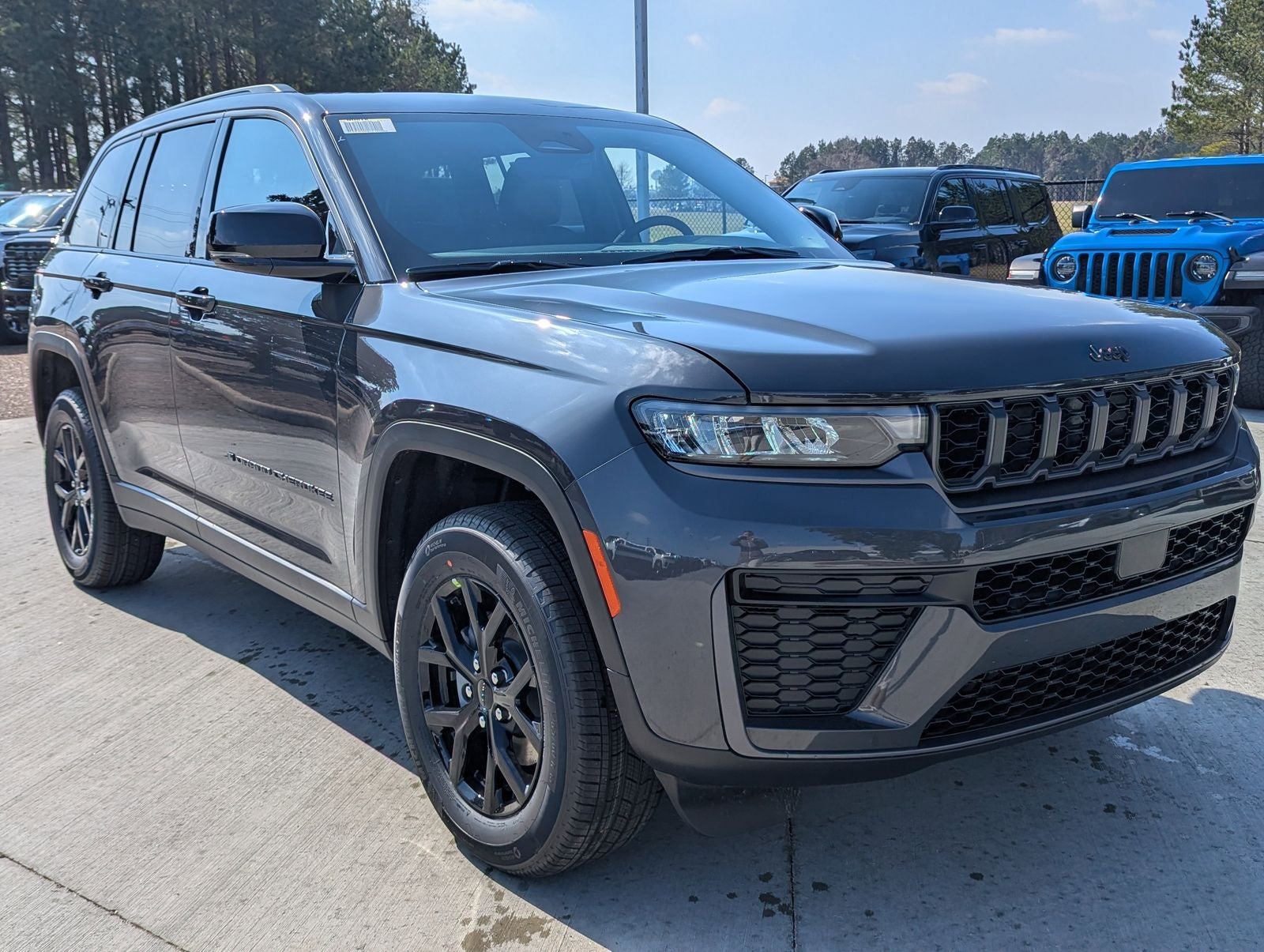 2026 Jeep Grand Cherokee Laredo
