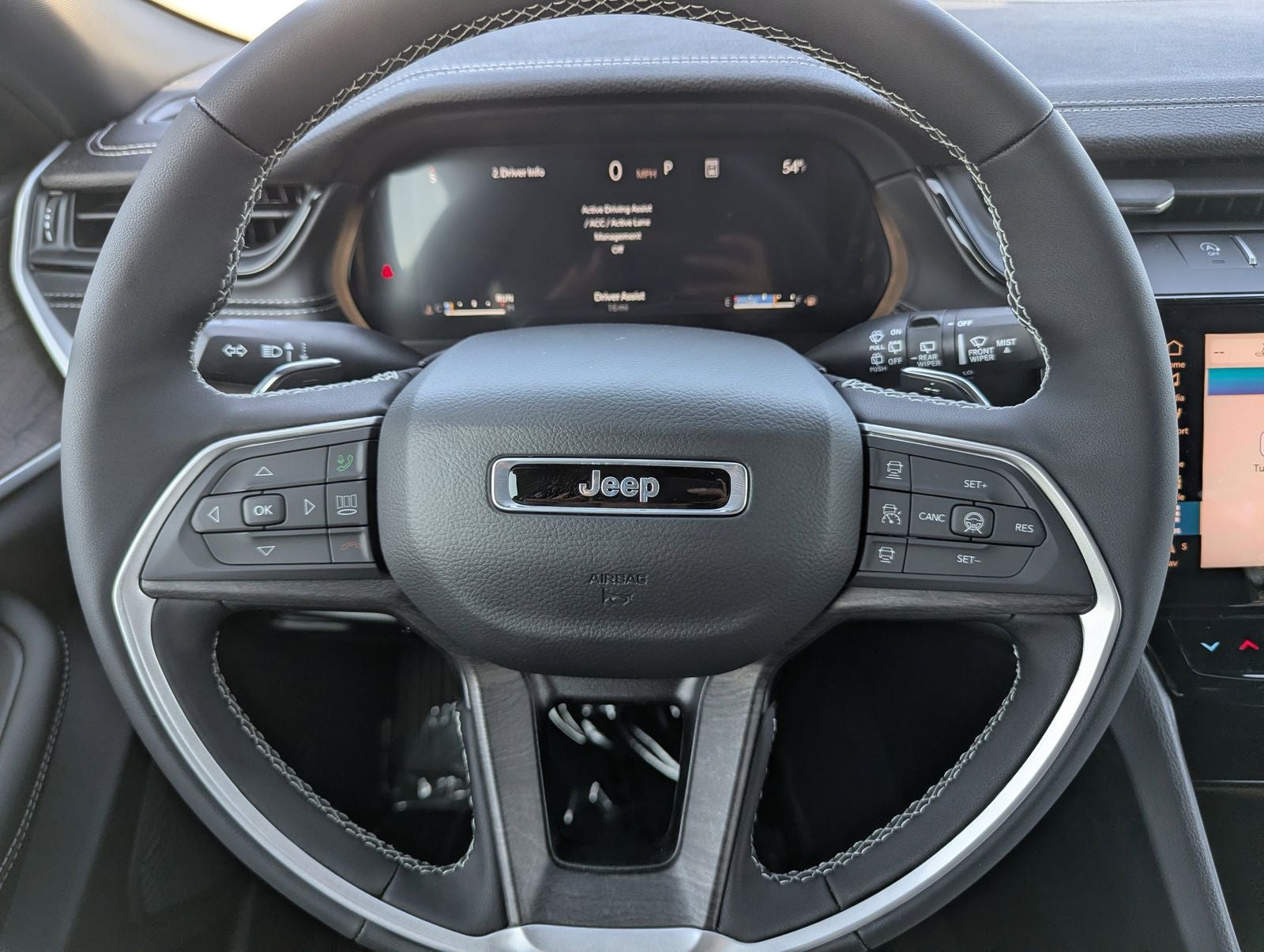 2026 Jeep Grand Cherokee Laredo