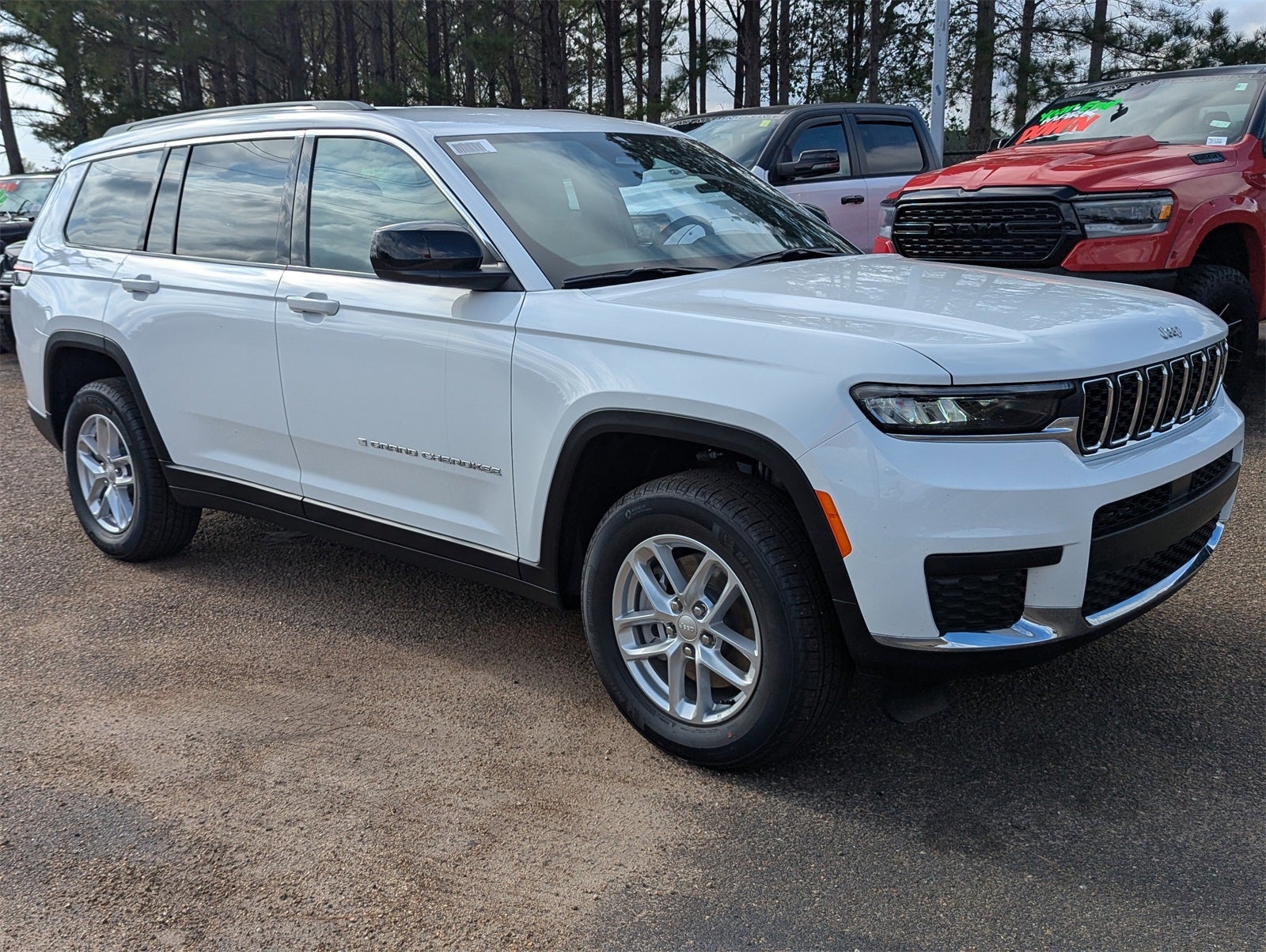 2025 Jeep Grand Cherokee L Laredo