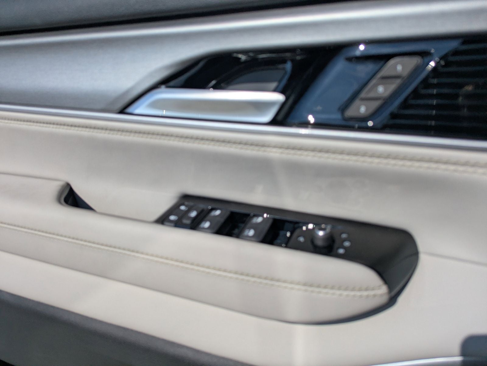 2026 Jeep Grand Wagoneer L Base