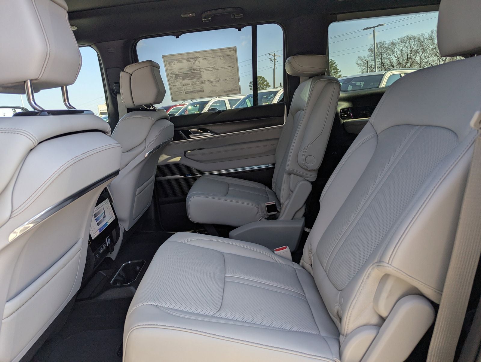 2026 Jeep Grand Wagoneer L Summit Obsidian