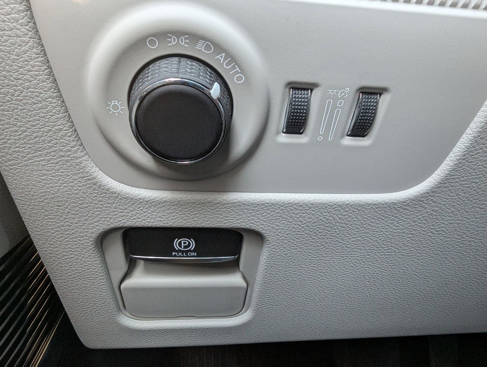 2026 Jeep Grand Wagoneer L Summit Obsidian