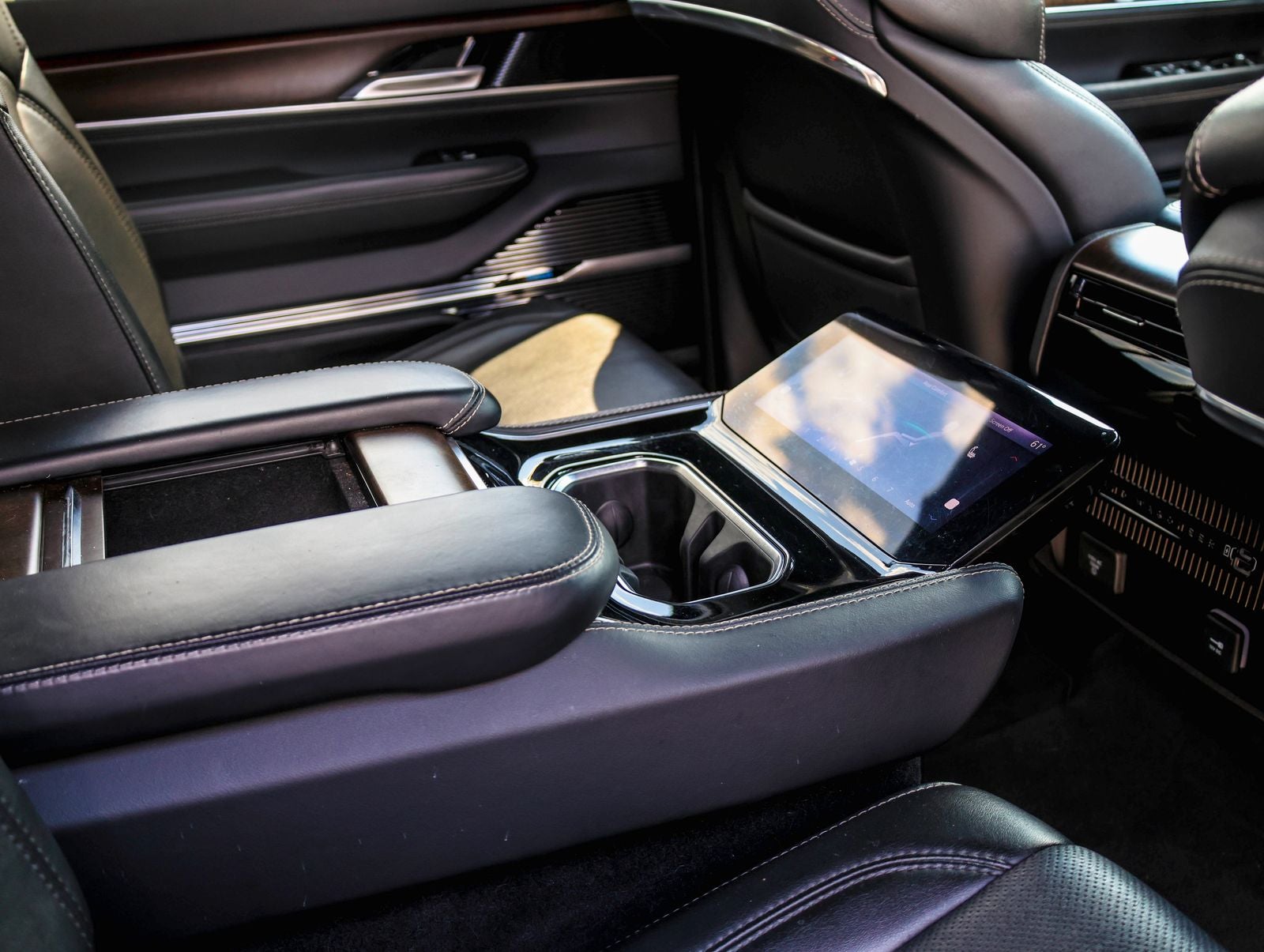 2024 Jeep Grand Wagoneer L Base