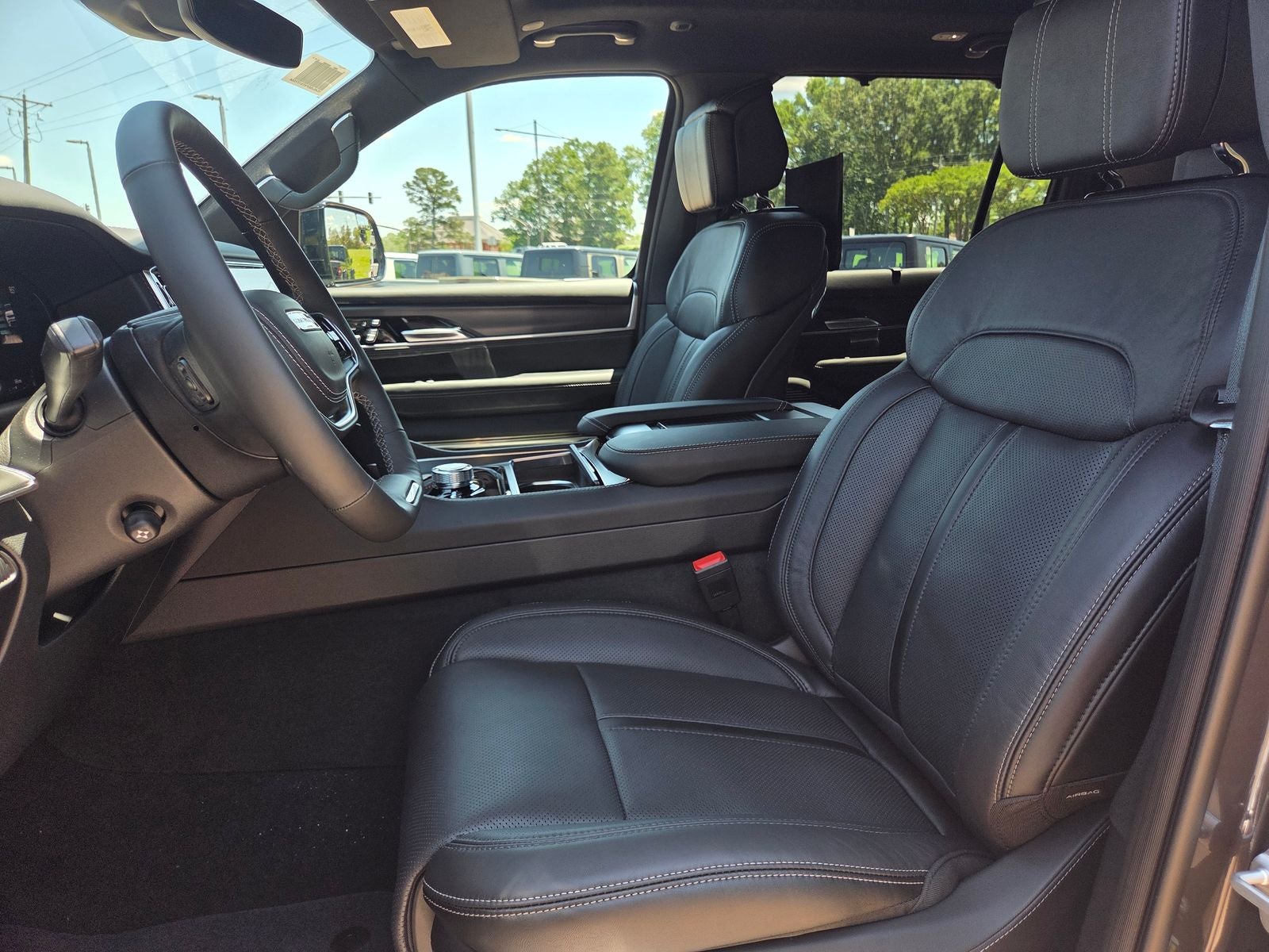 2026 Jeep Grand Wagoneer L Summit Obsidian