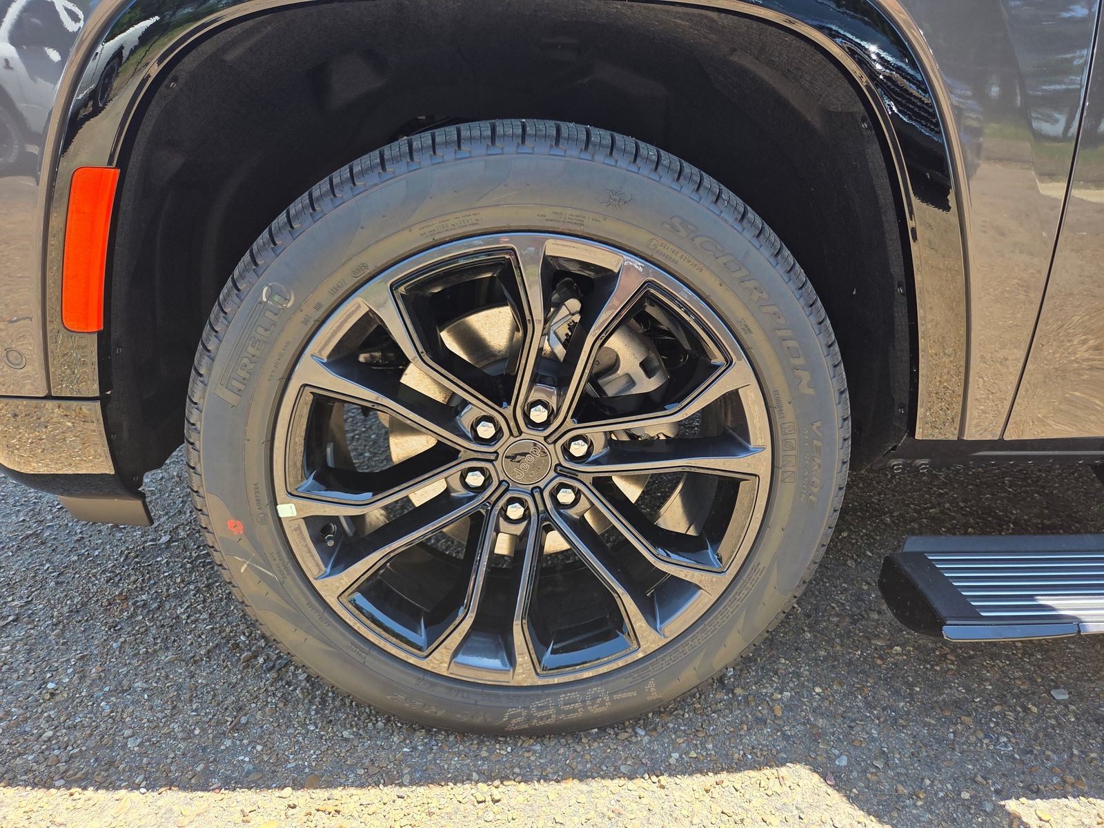 2026 Jeep Grand Wagoneer L Summit Obsidian