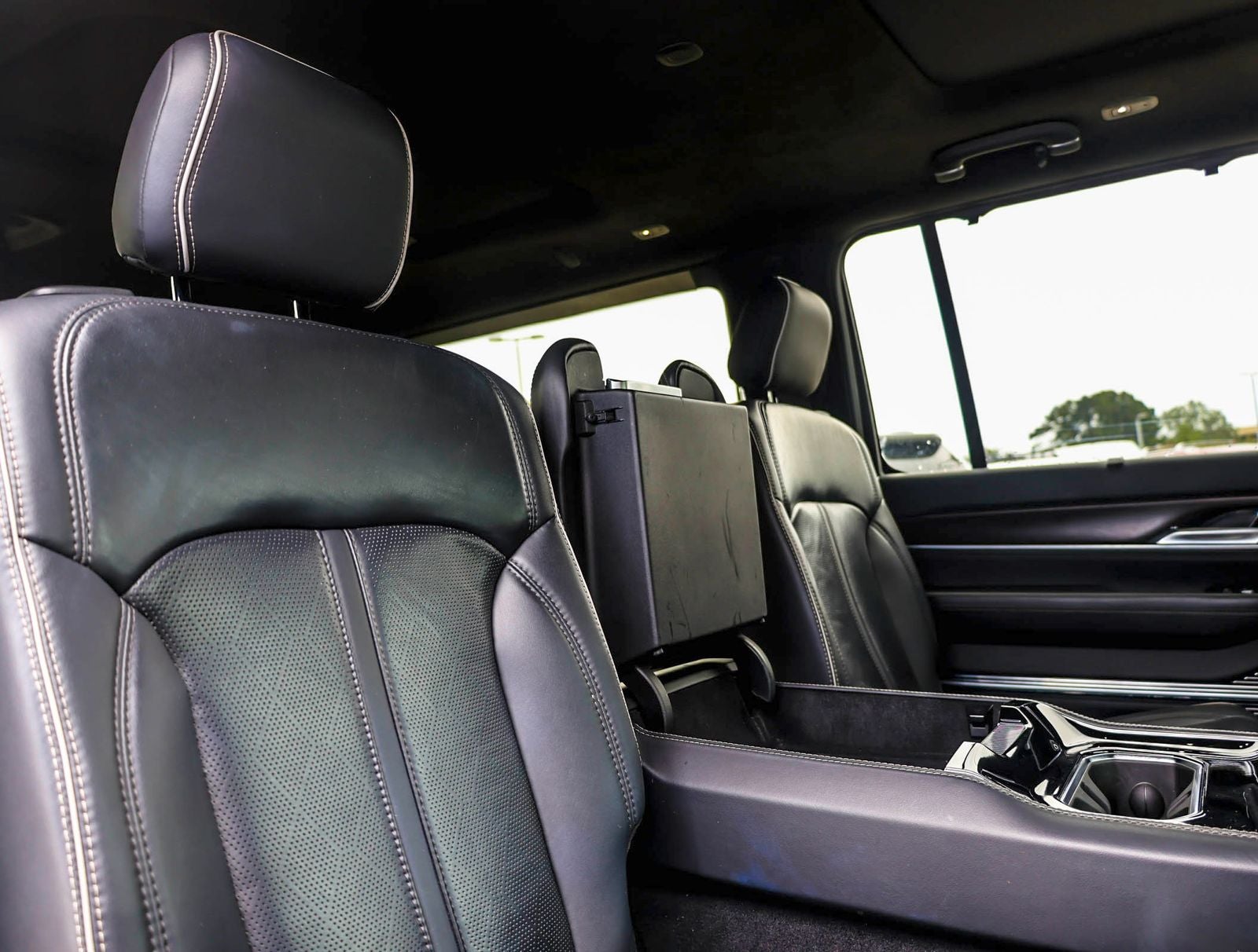 2023 Jeep Grand Wagoneer L Series II