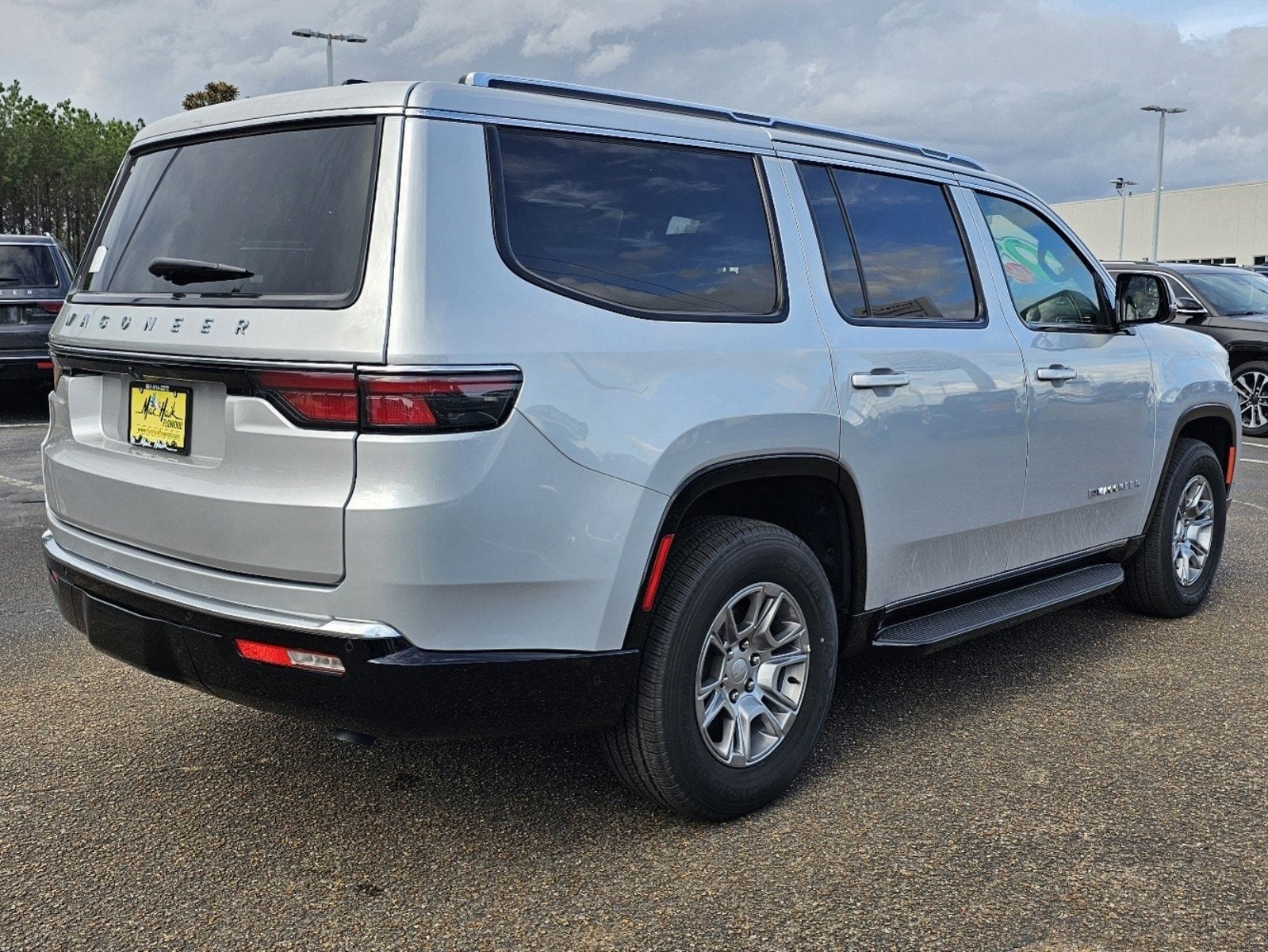 2024 Jeep Wagoneer Base