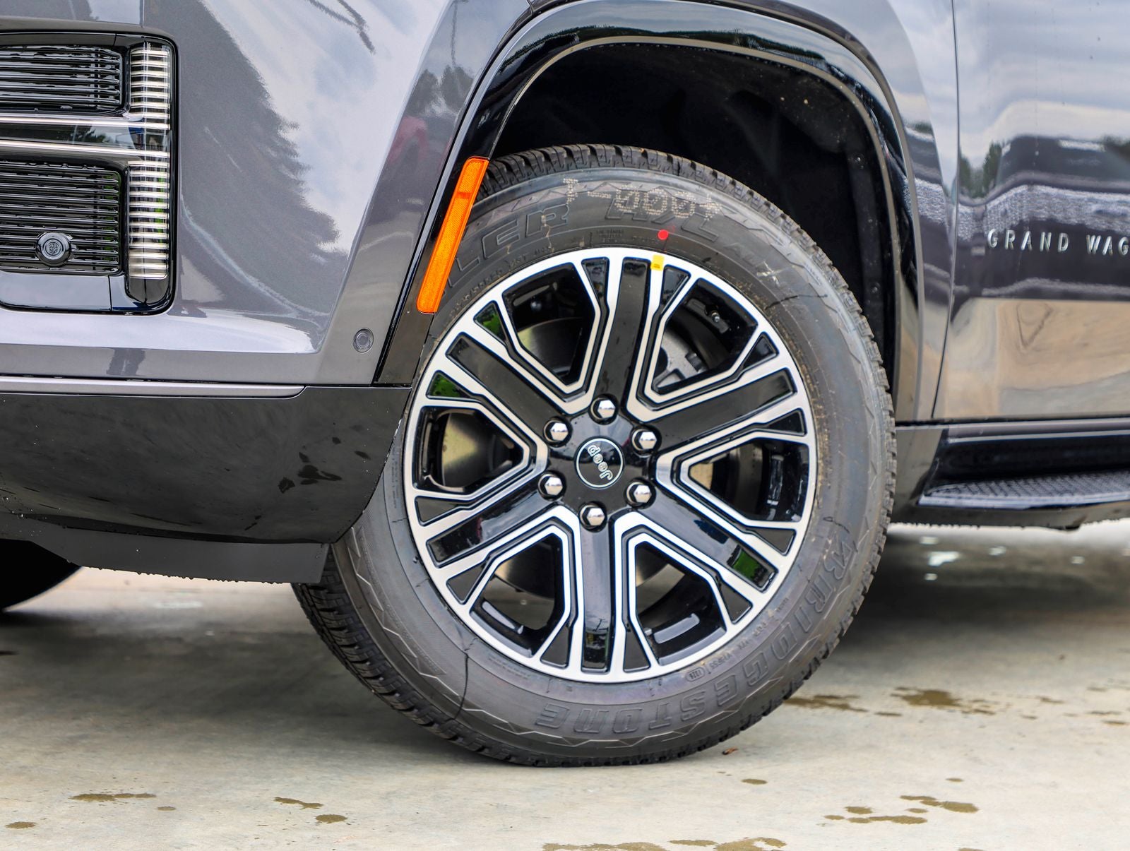 2026 Jeep Grand Wagoneer Base