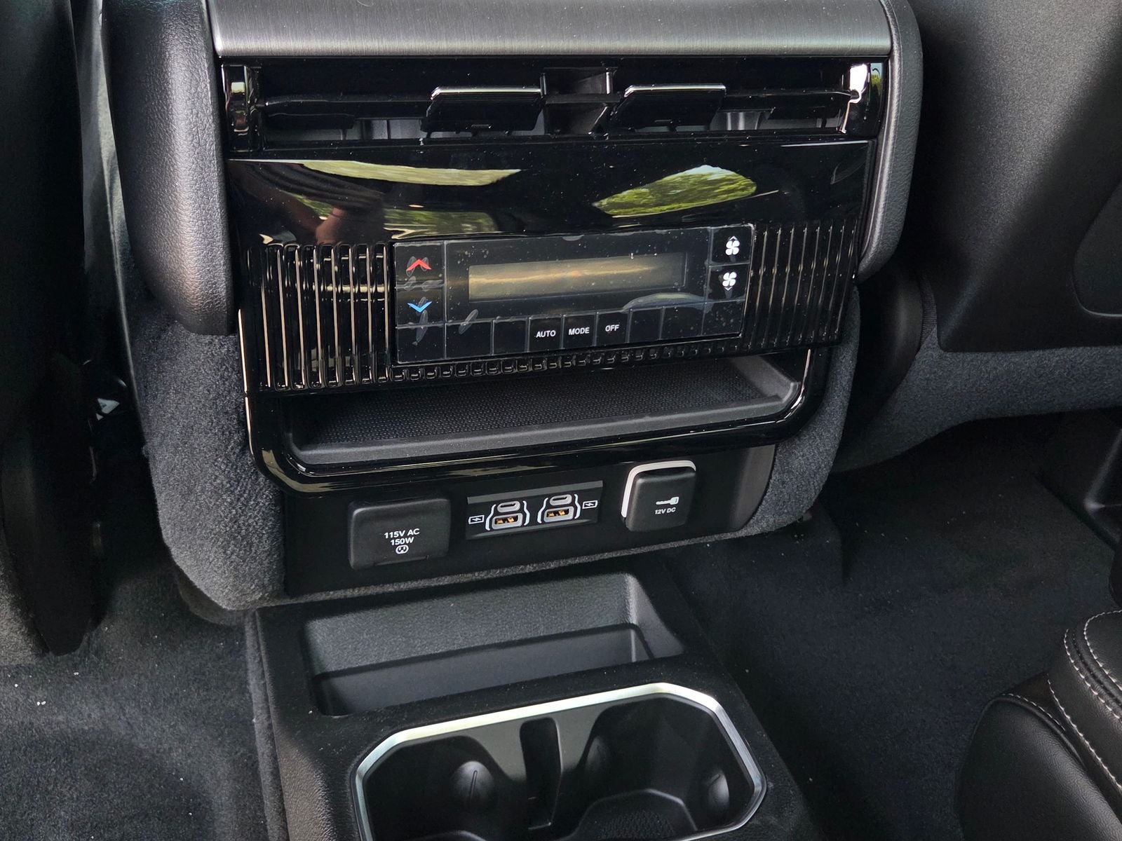 2026 Jeep Grand Wagoneer Upland