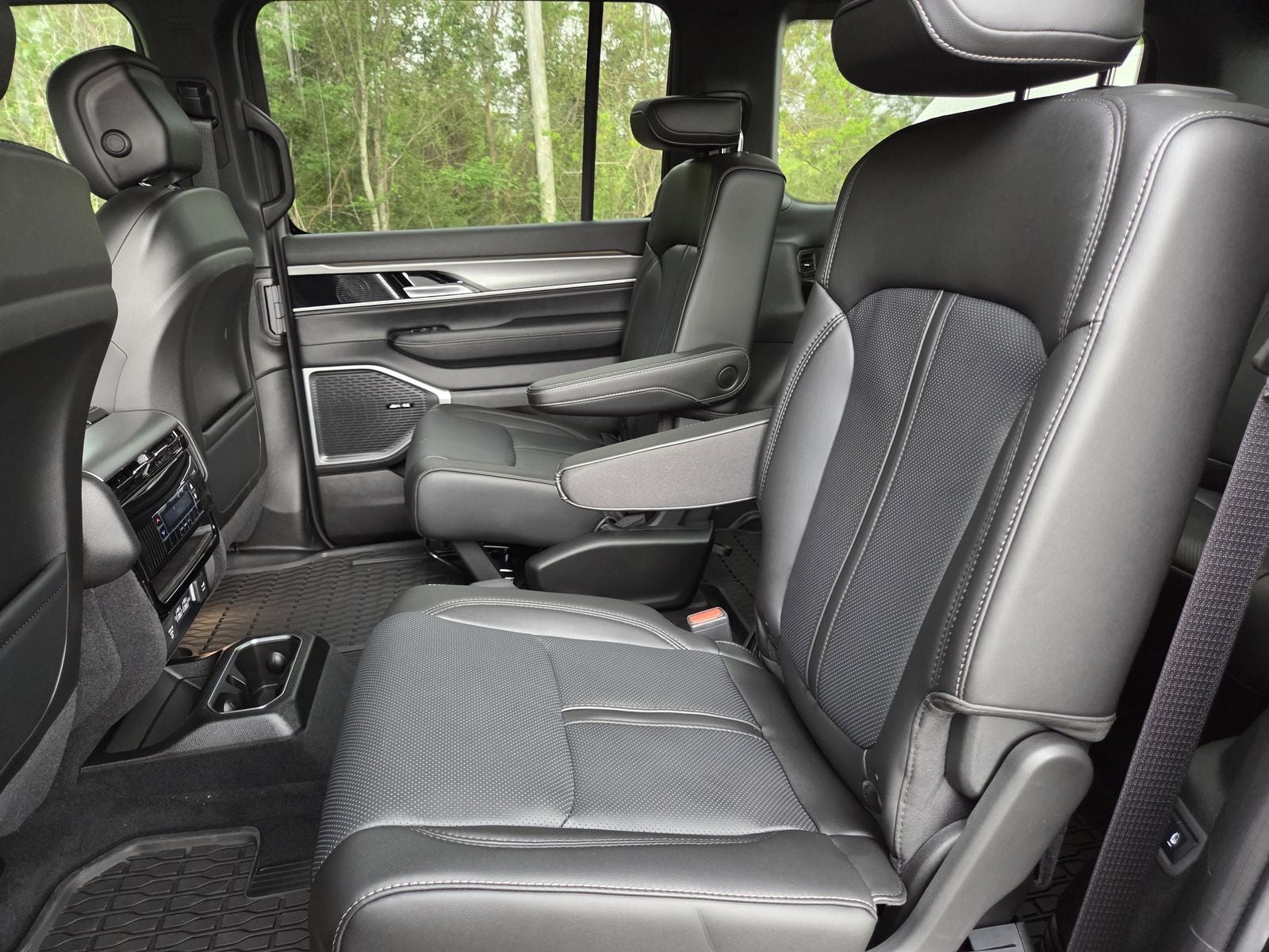 2026 Jeep Grand Wagoneer Upland