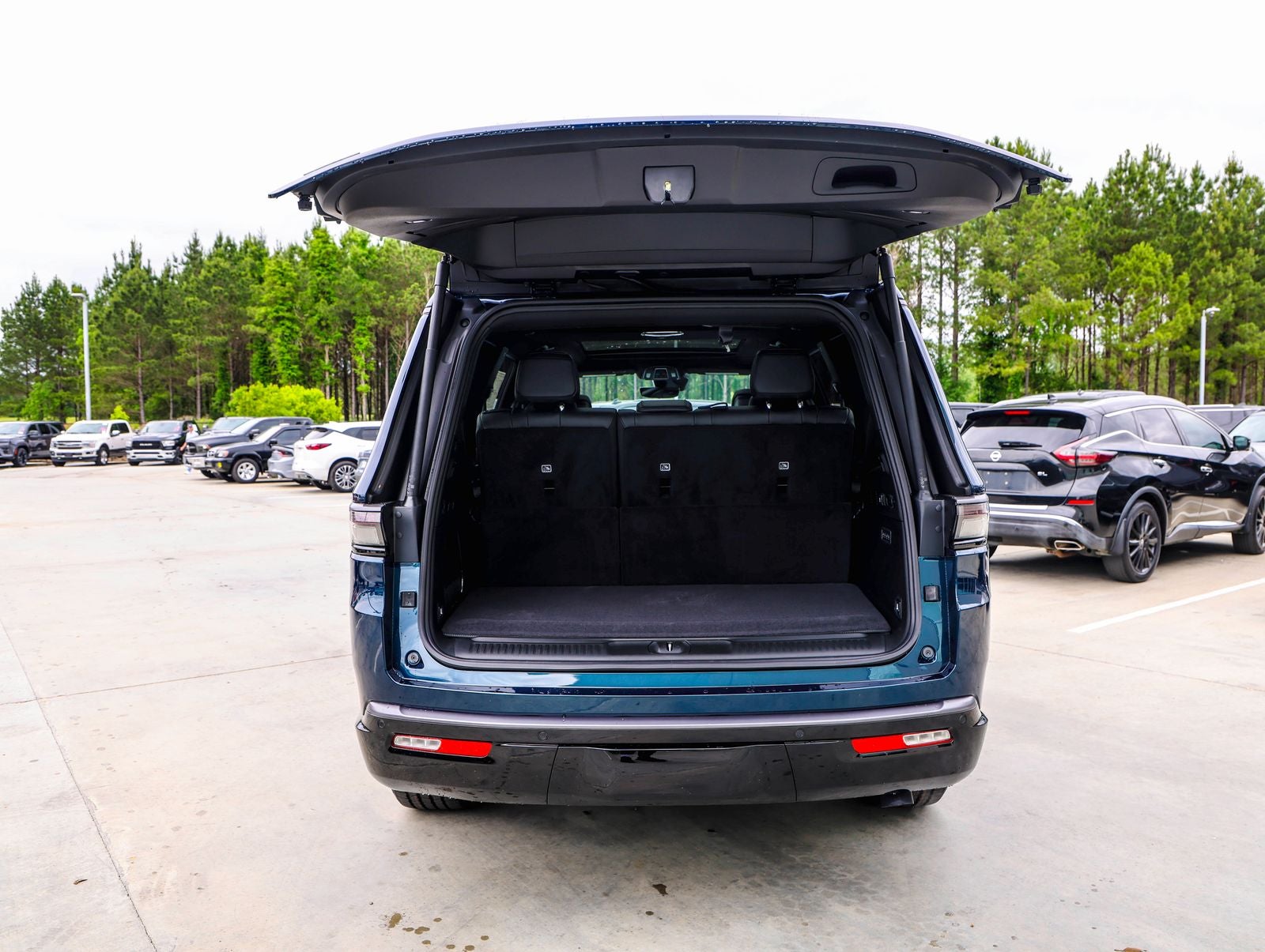 2026 Jeep Grand Wagoneer Limited Altitude